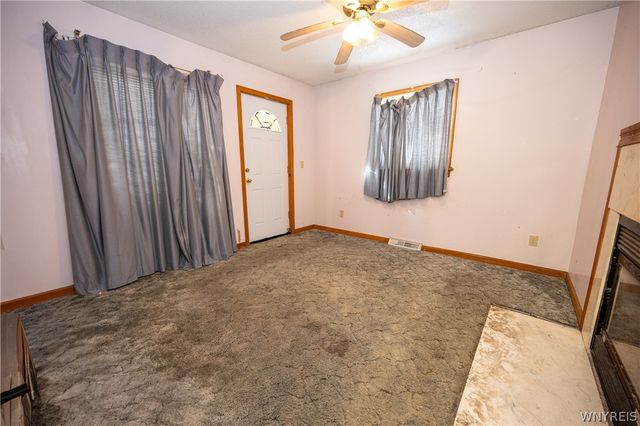 15 John Paul Court, Buffalo, NY 14206