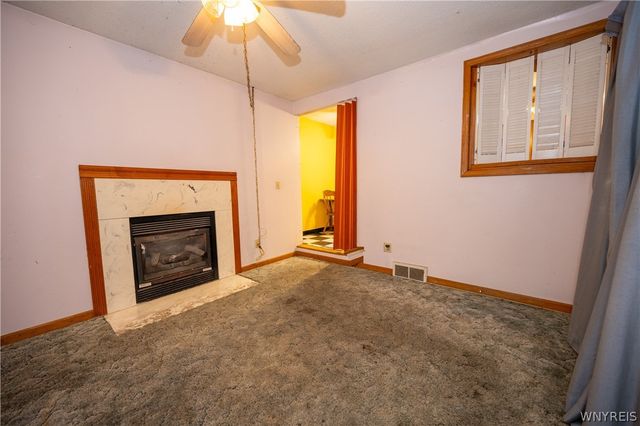 15 John Paul Court, Buffalo, NY 14206