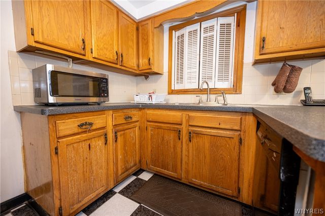 15 John Paul Court, Buffalo, NY 14206