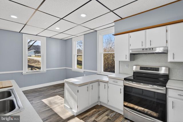 60 CIRCLE DR, Red Lion, PA 17356