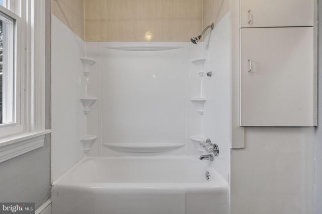 60 CIRCLE DR, Red Lion, PA 17356