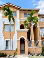 7250 NW 177th St 200-16, Hialeah, FL 33015