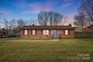 4417 Oak Drive, Charlotte, NC 28269