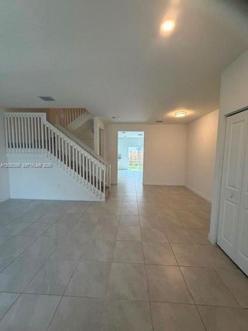 1866 SE 26th Rd 1866, Homestead, FL 33035