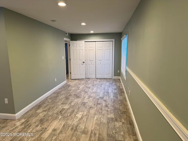 28 Irongate Lane, Matawan, NJ 07747