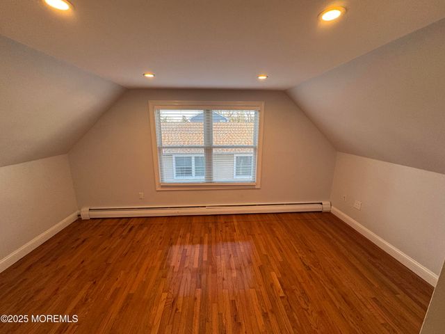 28 Irongate Lane, Matawan, NJ 07747