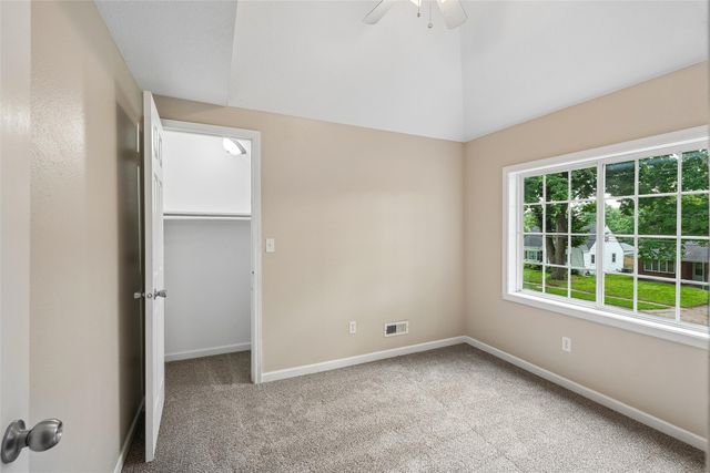 2525 51st Street, Des Moines, IA 50310
