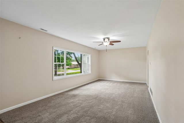 2525 51st Street, Des Moines, IA 50310