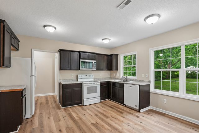 2525 51st Street, Des Moines, IA 50310