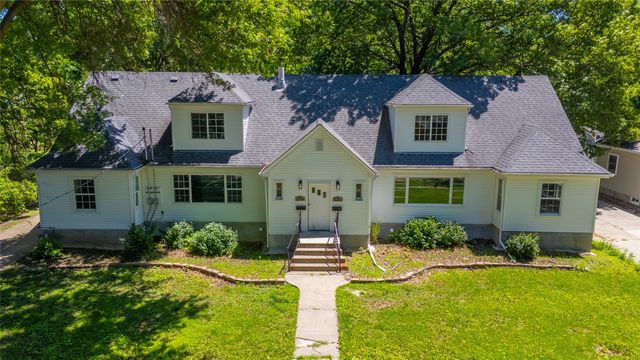 2525 51st Street, Des Moines, IA 50310