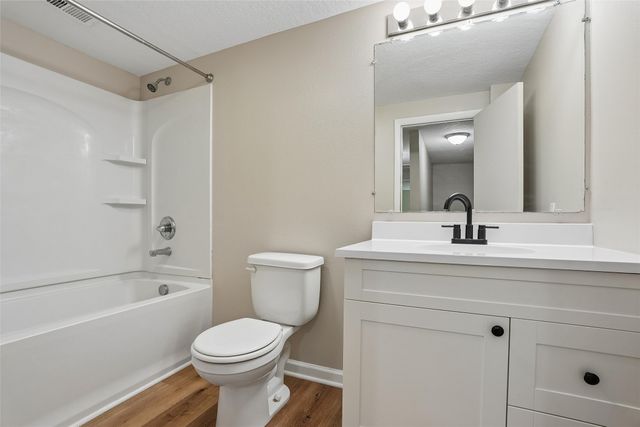 2525 51st Street, Des Moines, IA 50310