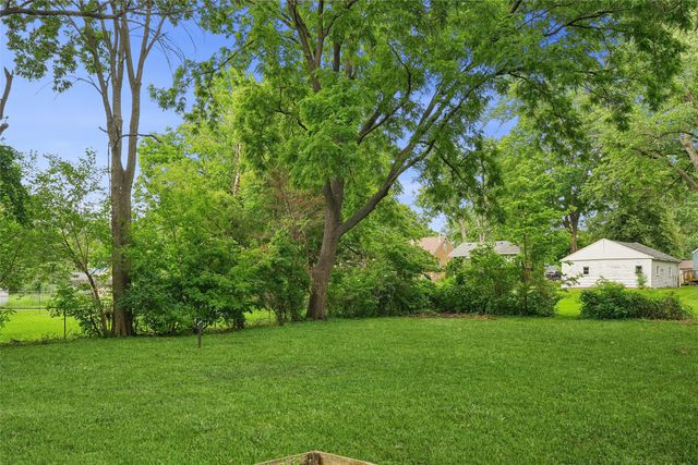 2525 51st Street, Des Moines, IA 50310