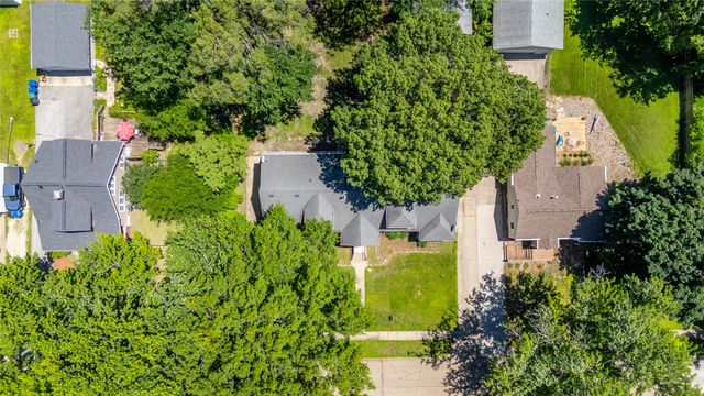 2525 51st Street, Des Moines, IA 50310