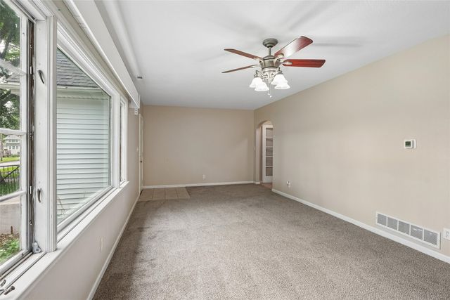2525 51st Street, Des Moines, IA 50310
