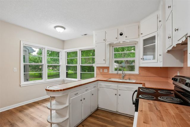2525 51st Street, Des Moines, IA 50310