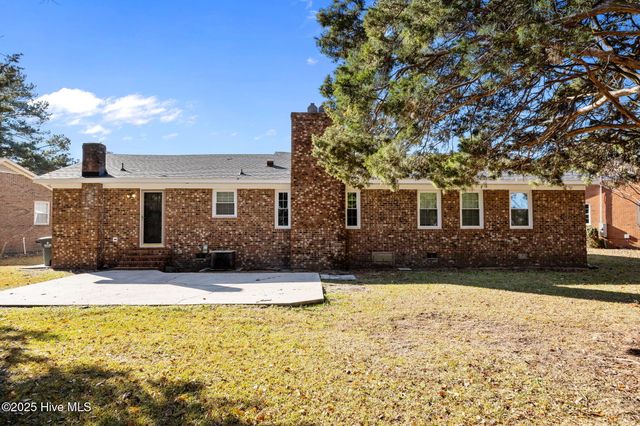 107 Templeton Drive, Greenville, NC 27858