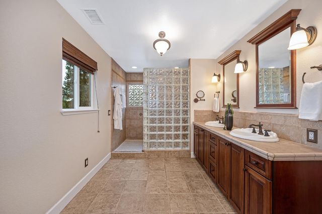 125 Taunton, Folsom, CA 95630