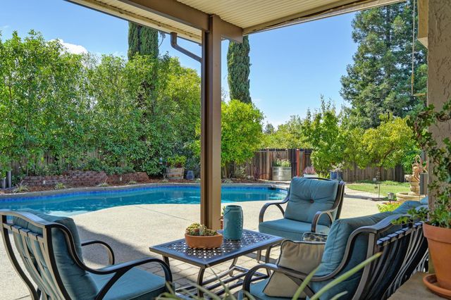 125 Taunton, Folsom, CA 95630