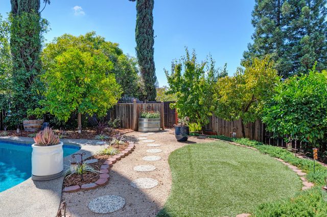 125 Taunton, Folsom, CA 95630
