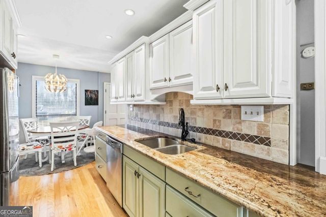 4872 Twin Lakes Trail, Dunwoody, GA 30360