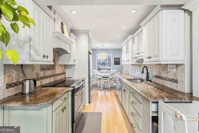 4872 Twin Lakes Trail, Dunwoody, GA 30360