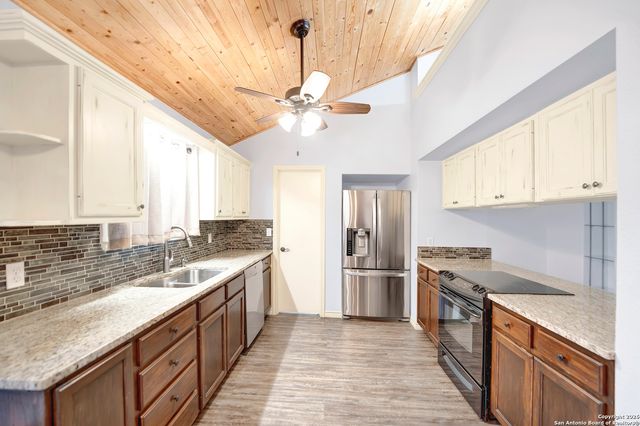 568 Firewheel, Bandera, TX 78003