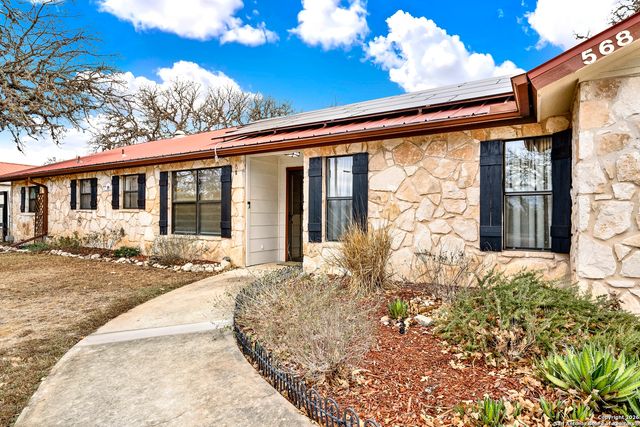 568 Firewheel, Bandera, TX 78003
