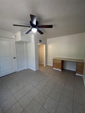 10435 Royal Magnolia Drive, Conroe, TX 77303