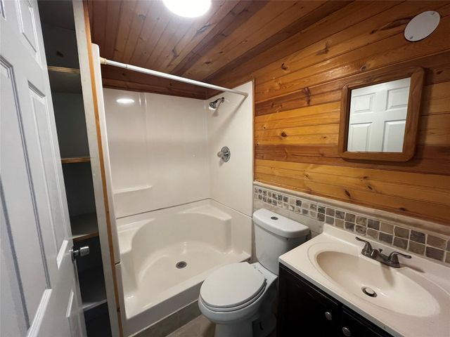 10435 Royal Magnolia Drive, Conroe, TX 77303