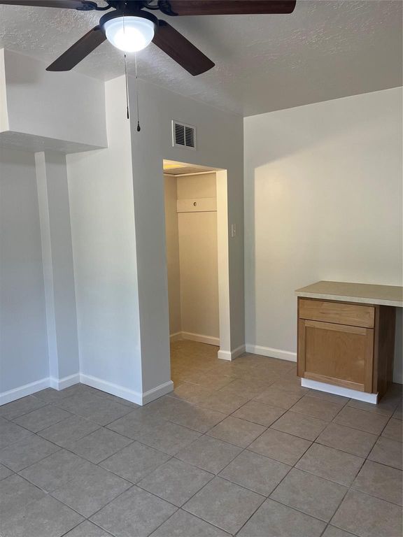 10435 Royal Magnolia Drive, Conroe, TX 77303