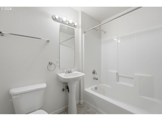4588 Sw 11TH St, Gresham, OR 97080
