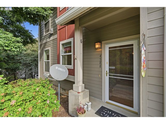 4588 Sw 11TH St, Gresham, OR 97080