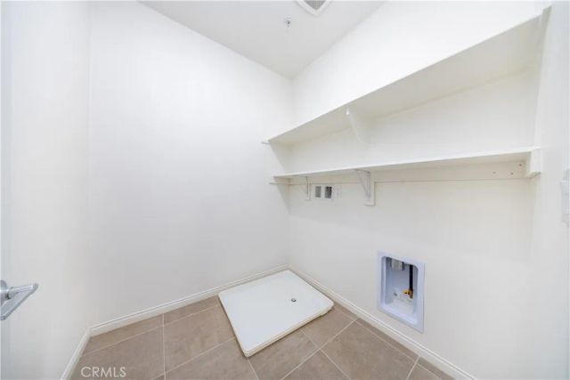17 Aria, South El Monte, CA 91733