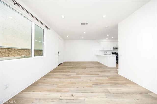 17 Aria, South El Monte, CA 91733