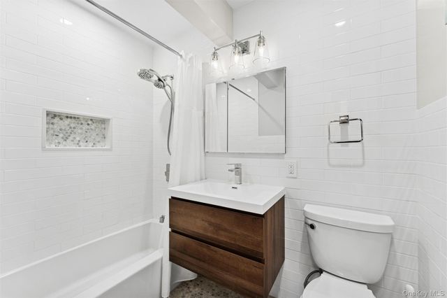 77 S Park Avenue C20, Rockville Centre, NY 11570