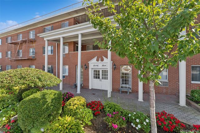 77 S Park Avenue C20, Rockville Centre, NY 11570