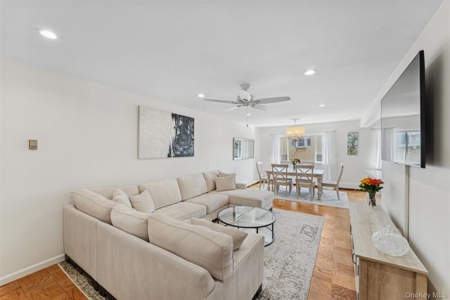 77 S Park Avenue C20, Rockville Centre, NY 11570