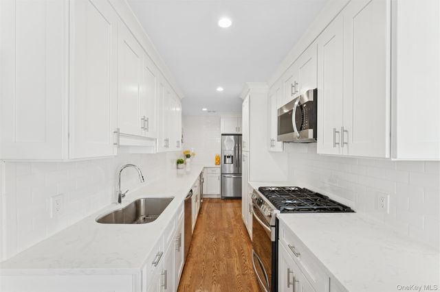 77 S Park Avenue C20, Rockville Centre, NY 11570