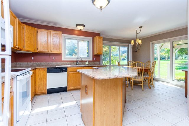 1978 Mayfair Drive, White Lake, MI 48383