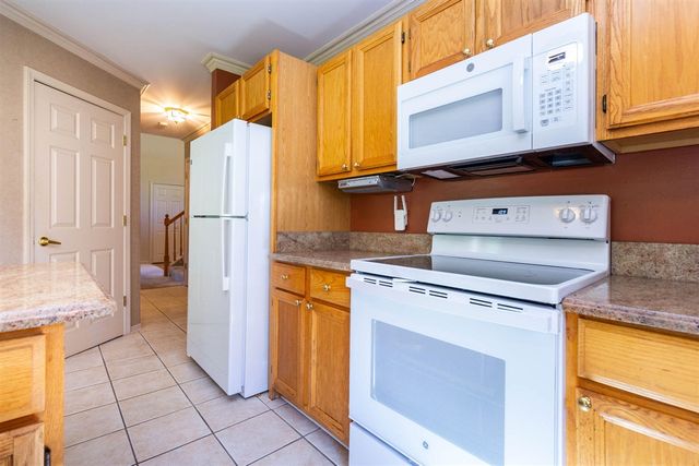 1978 Mayfair Drive, White Lake, MI 48383