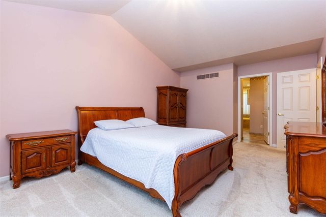 1978 Mayfair Drive, White Lake, MI 48383