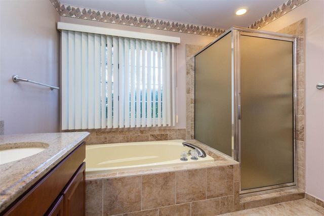 1978 Mayfair Drive, White Lake, MI 48383
