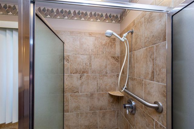 1978 Mayfair Drive, White Lake, MI 48383