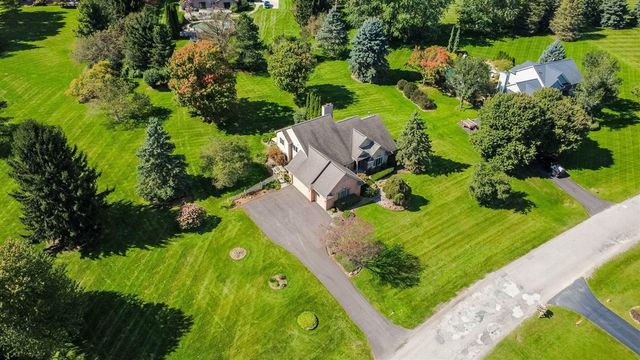 1978 Mayfair Drive, White Lake, MI 48383