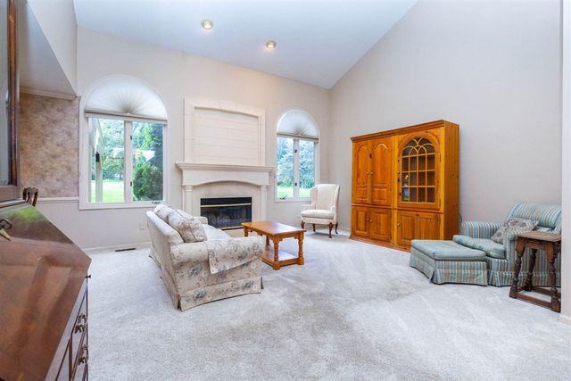 1978 Mayfair Drive, White Lake, MI 48383