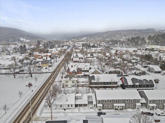 13B Gardner Lane, Waterbury, VT 05676