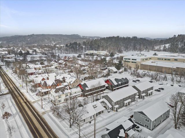 13B Gardner Lane, Waterbury, VT 05676