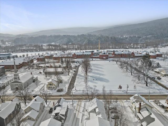 13B Gardner Lane, Waterbury, VT 05676