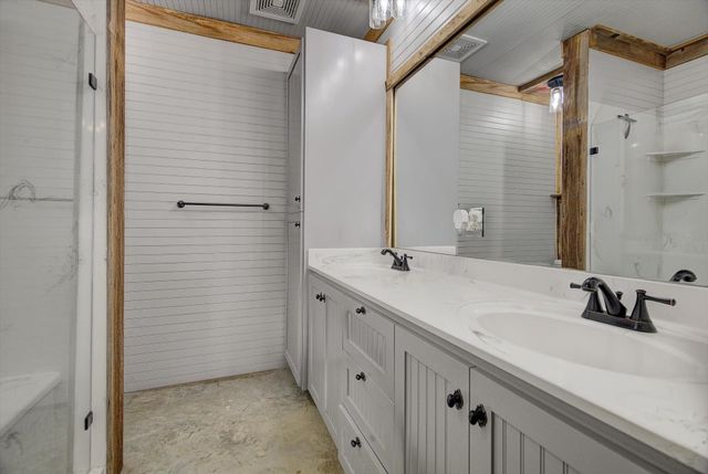 22546 Highway 321, Cleveland, TX 77327