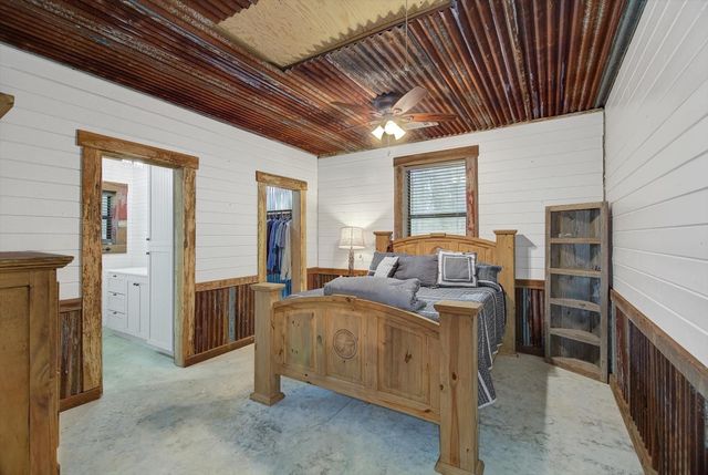 22546 Highway 321, Cleveland, TX 77327